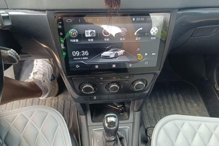 Used Skoda Yeti 2017 TSI280 DSG Advanced Edition Audio And AC Panel
