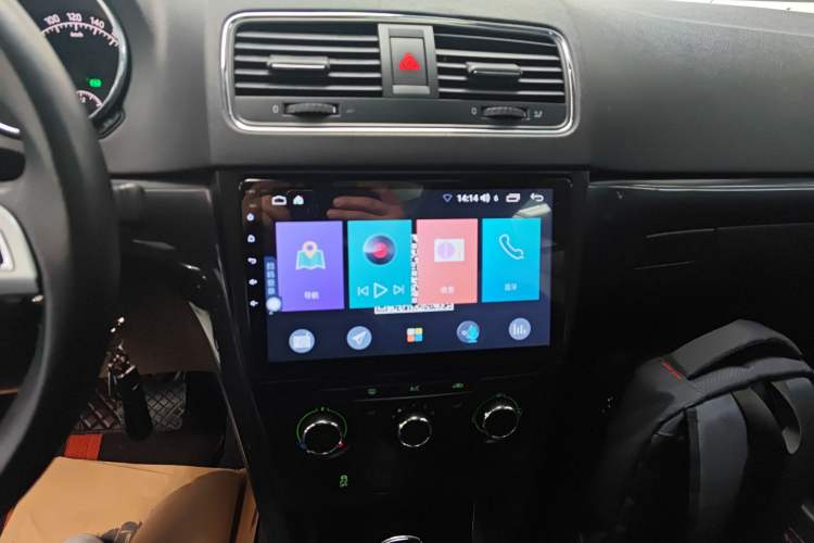 Used Skoda Yeti 2017 TSI280 DSG Car Enjoy Brothers Edition Audio And AC Panel
