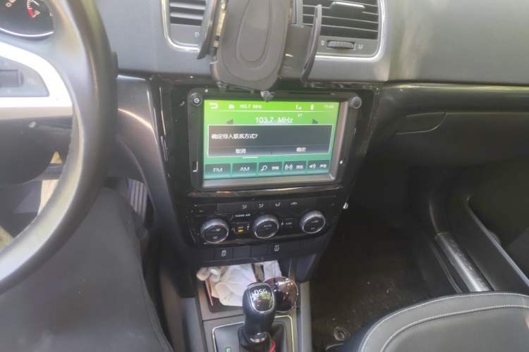 Used Skoda Yeti 2017 TSI280 DSG Innovation Edition Audio And AC Panel
