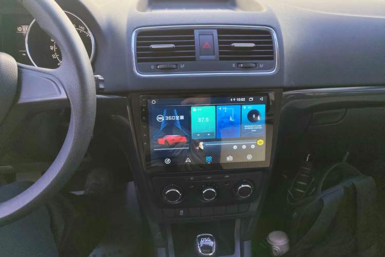 Used Skoda Yeti 2017 TSI280 DSG Advanced Edition Audio And AC Panel