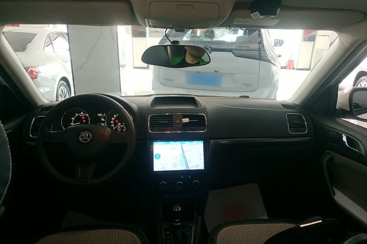 Used Skoda Yeti 2017 TSI280 DSG Advanced Edition Center Console