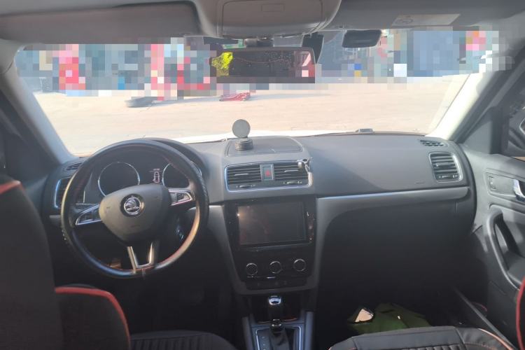 Used Skoda Yeti 2017 TSI300 DSG Luxury Edition Center Console