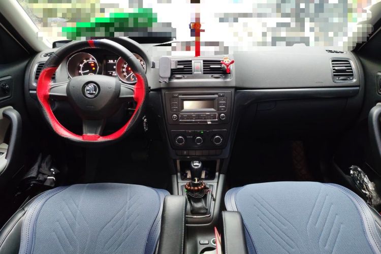 Used Skoda Yeti 2017 TSI280 DSG Advanced Edition Center Console