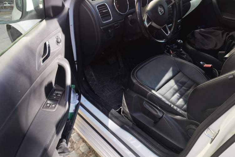 Used Skoda Yeti 2017 TSI280 DSG Car Enjoy Brothers Edition Driver Seat