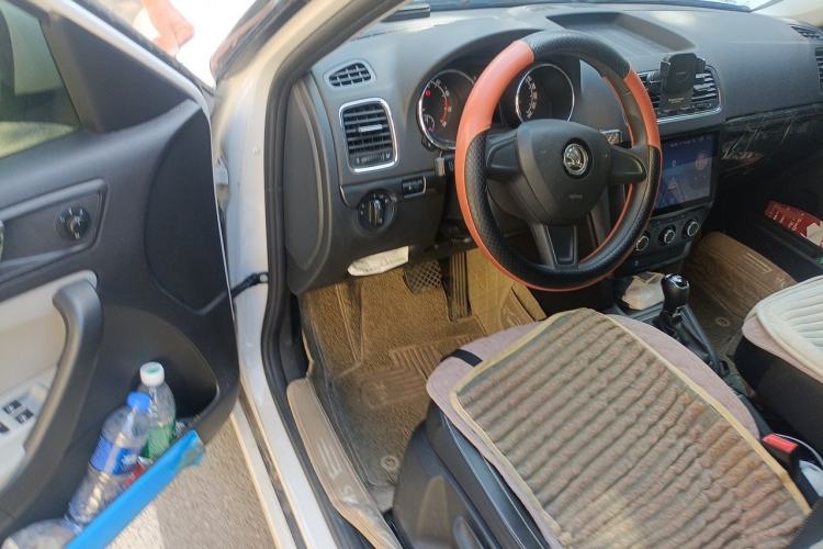 Used Skoda Yeti 2017 TSI280 DSG Advanced Edition Driver Seat