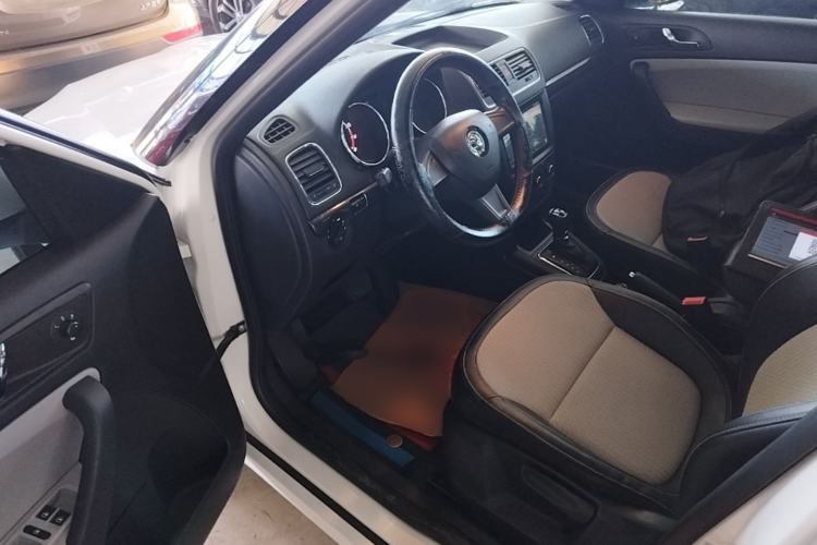 Used Skoda Yeti 2017 TSI280 DSG Advanced Edition Driver Seat