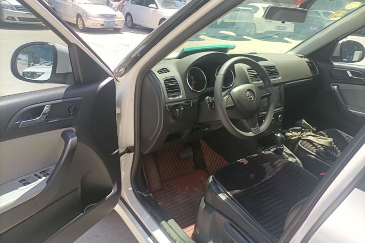 Used Skoda Yeti 2017 TSI280 DSG Advanced Edition Driver Seat