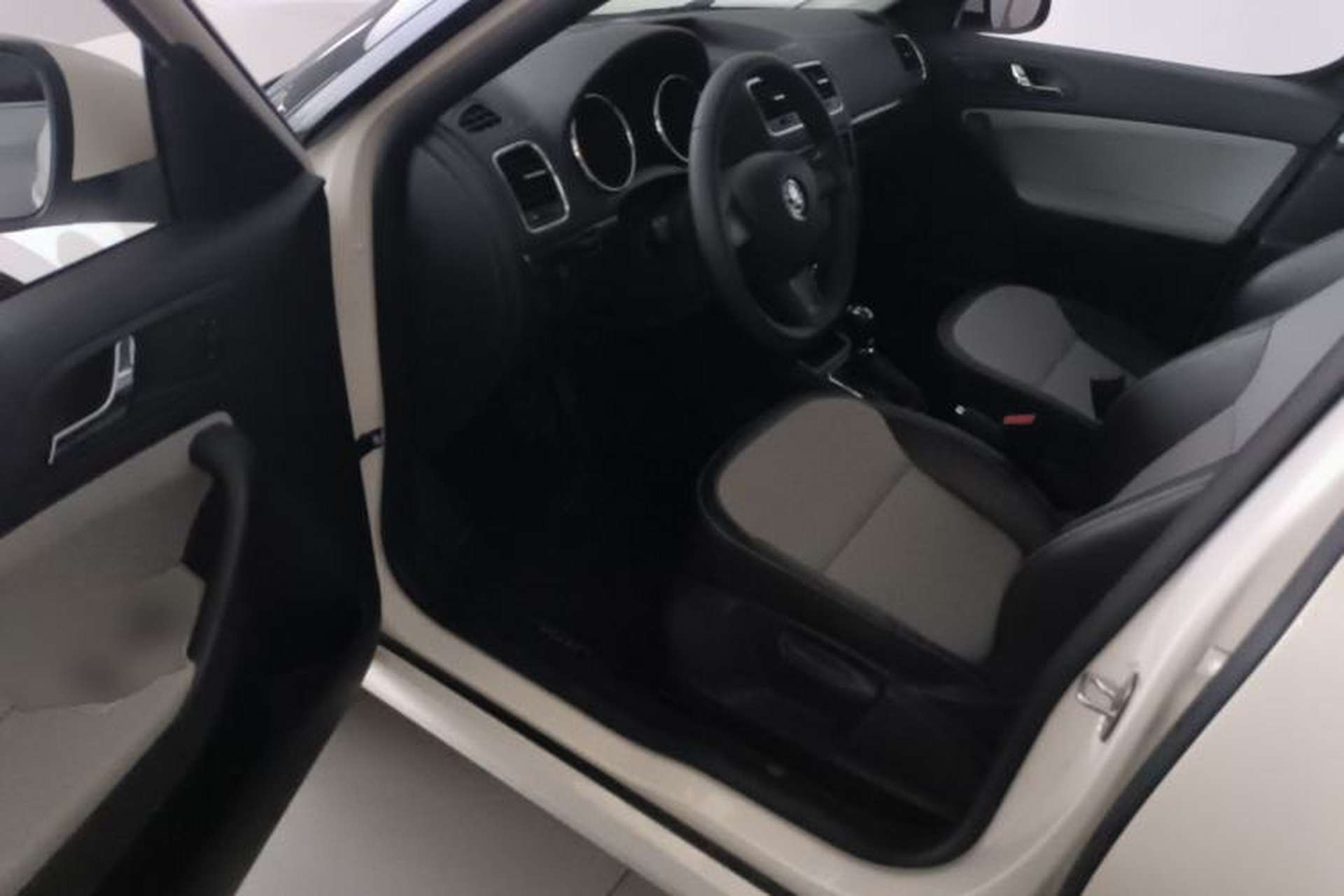 Used Skoda Yeti 2017 TSI280 DSG Advanced Edition Driver Seat