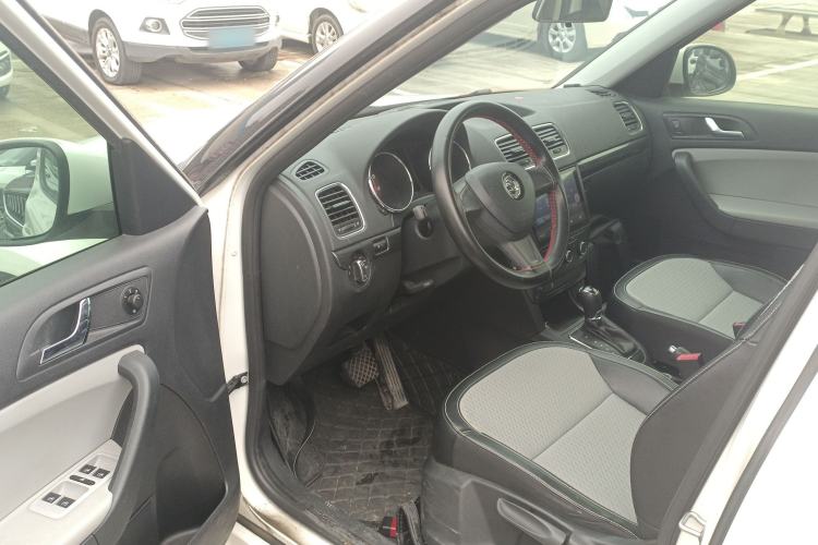 Used Skoda Yeti 2017 TSI280 DSG Advanced Edition Driver Seat