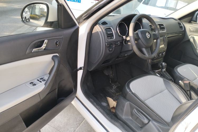 Used Skoda Yeti 2017 TSI280 DSG Advanced Edition Driver Seat