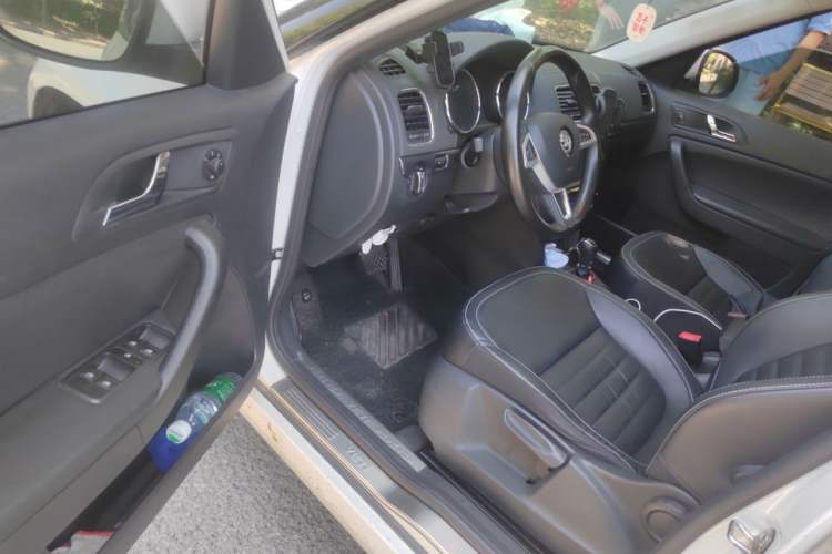 Used Skoda Yeti 2017 TSI280 DSG Innovation Edition Driver Seat