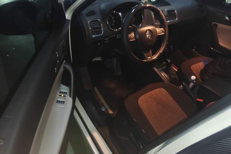 Used Skoda Yeti 2017 TSI280 DSG Advanced Edition Driver Seat