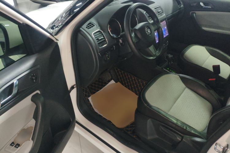 Used Skoda Yeti 2017 TSI280 DSG Advanced Edition Driver Seat