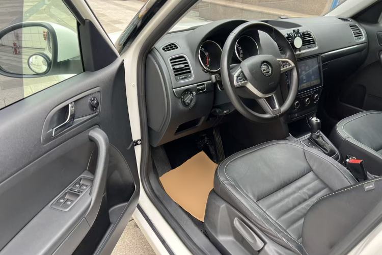 Used Skoda Yeti 2017 TSI280 DSG Car Enjoy Brothers Edition Driver Seat