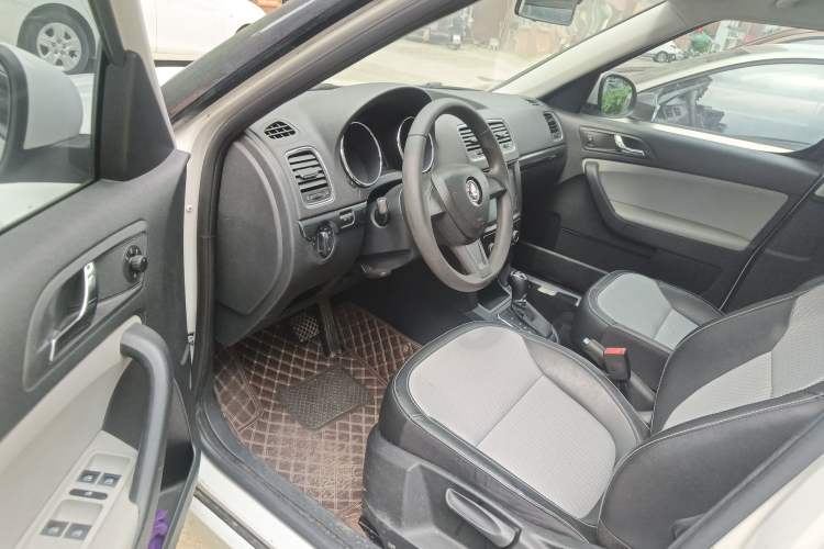 Used Skoda Yeti 2017 TSI280 DSG Advanced Edition Driver Seat