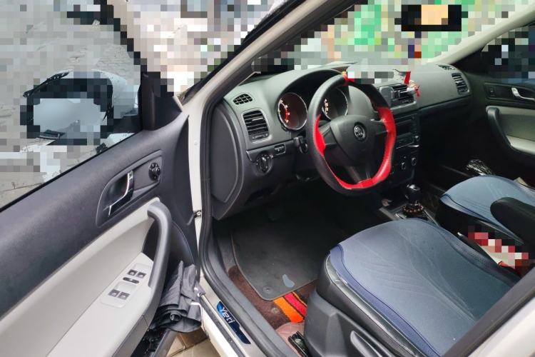 Used Skoda Yeti 2017 TSI280 DSG Advanced Edition Driver Seat