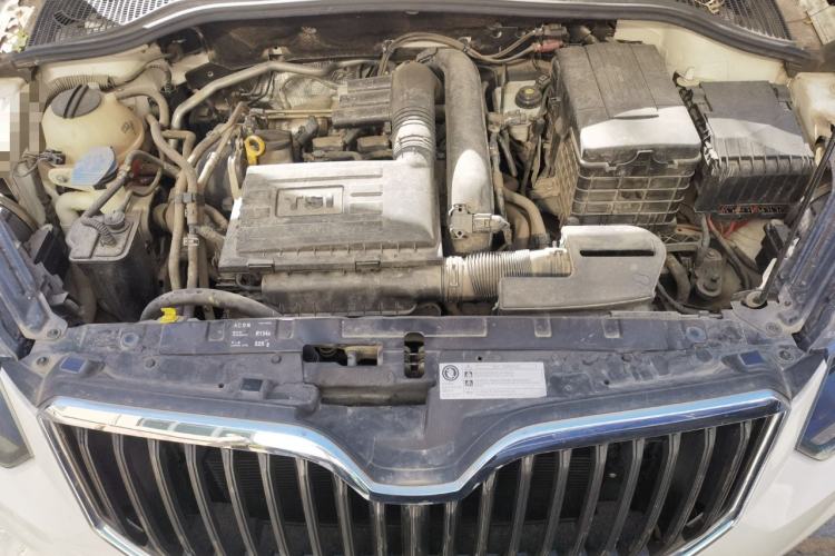 Used Skoda Yeti 2017 TSI280 DSG Car Enjoy Brothers Edition Engine Bay