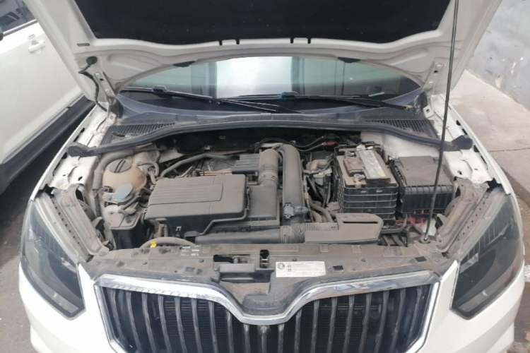 Used Skoda Yeti 2017 TSI280 DSG Advanced Edition Engine Bay