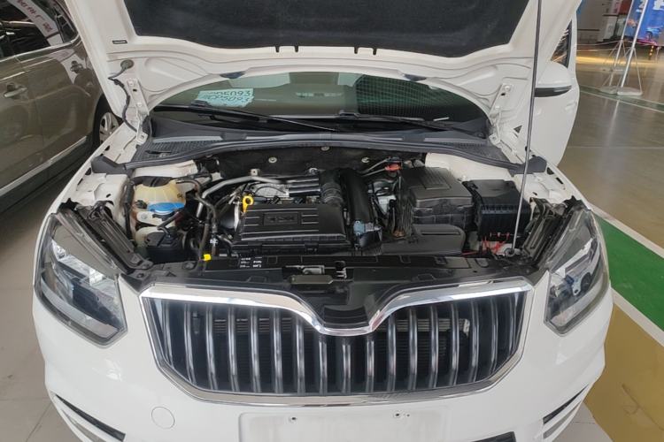 Used Skoda Yeti 2017 TSI280 DSG Advanced Edition Engine Bay
