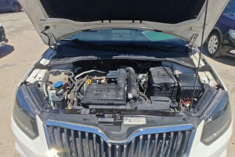 Used Skoda Yeti 2017 TSI280 DSG Advanced Edition Engine Bay