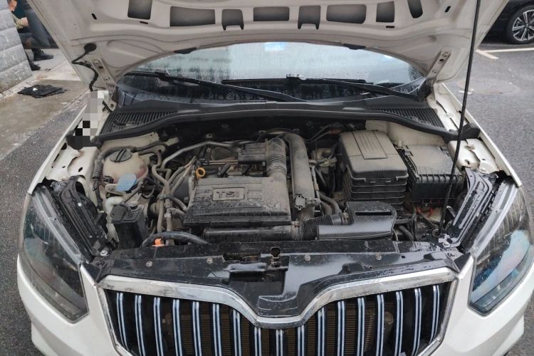 Used Skoda Yeti 2017 TSI280 DSG Advanced Edition Engine Bay