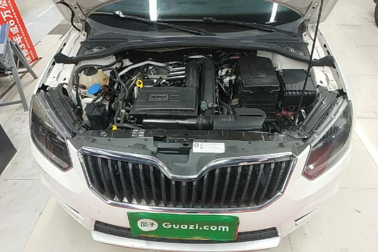 Used Skoda Yeti 2017 TSI280 DSG Advanced Edition Engine Bay