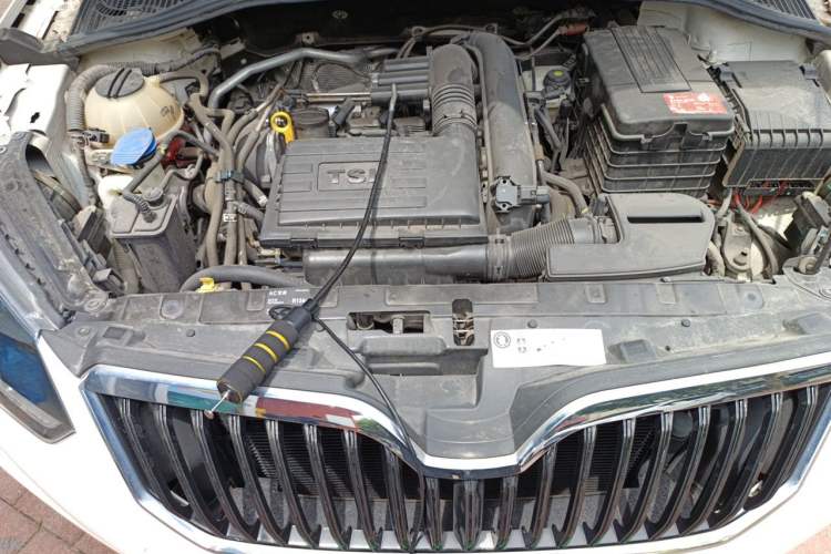 Used Skoda Yeti 2017 TSI280 DSG Car Enjoy Brothers Edition Engine Bay
