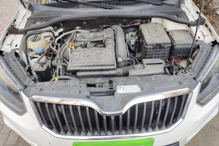 Used Skoda Yeti 2017 TSI280 DSG Advanced Edition Engine Bay