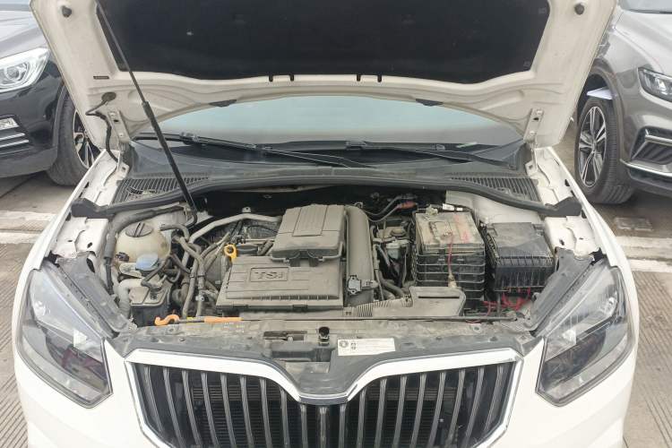 Used Skoda Yeti 2017 TSI280 DSG Advanced Edition Engine Bay