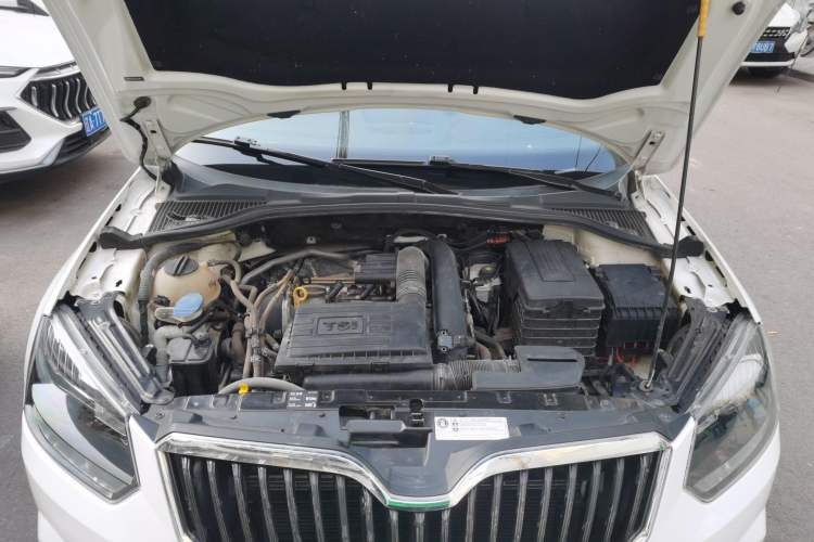 Used Skoda Yeti 2017 TSI280 DSG Advanced Edition Engine Bay