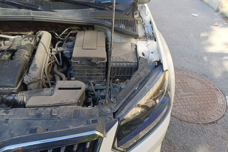 Used Skoda Yeti 2017 TSI280 DSG Advanced Edition Engine Bay Left
