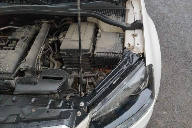 Used Skoda Yeti 2017 TSI280 DSG Advanced Edition Engine Bay Left