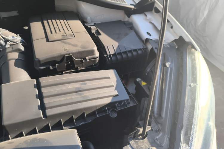 Used Skoda Yeti 2017 TSI300 DSG Luxury Edition Engine Bay Left