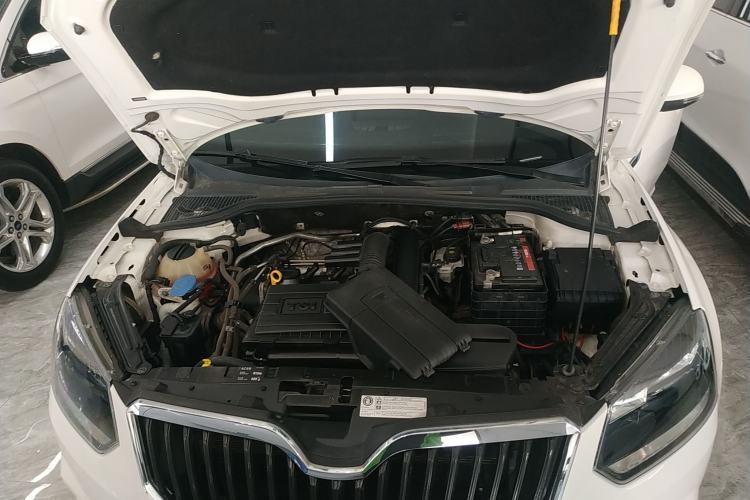 Used Skoda Yeti 2017 TSI280 DSG Advanced Edition Engine Bay