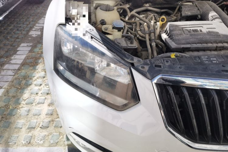 Used Skoda Yeti 2017 TSI280 DSG Car Enjoy Brothers Edition Engine Bay Right