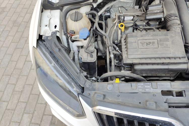 Used Skoda Yeti 2017 TSI280 DSG Advanced Edition Engine Bay Right