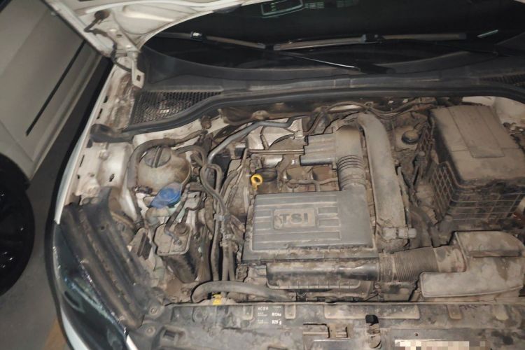 Used Skoda Yeti 2017 TSI280 DSG Innovation Edition Engine Bay Right