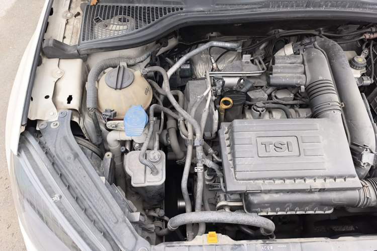 Used Skoda Yeti  Engine Bay Right