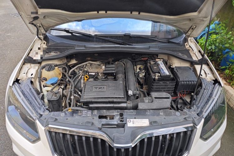 Used Skoda Yeti 2017 TSI280 DSG Car Enjoy Brothers Edition Engine Bay