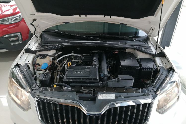 Used Skoda Yeti 2017 TSI280 DSG Advanced Edition Engine Bay