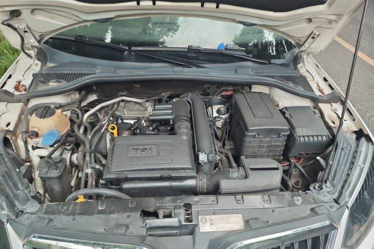 Used Skoda Yeti 2017 TSI280 DSG Advanced Edition Engine Bay