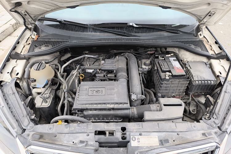 Used Skoda Yeti  Engine Bay