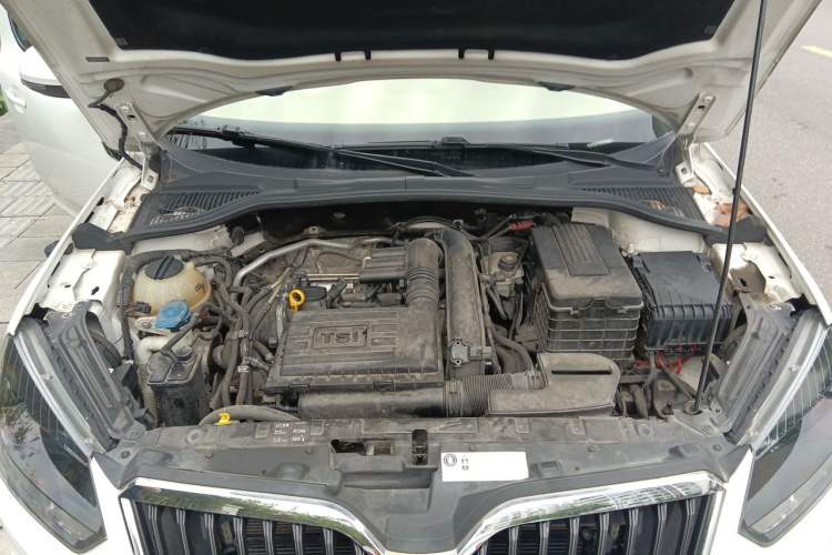 Used Skoda Yeti 2017 TSI280 DSG Advanced Edition Engine Bay