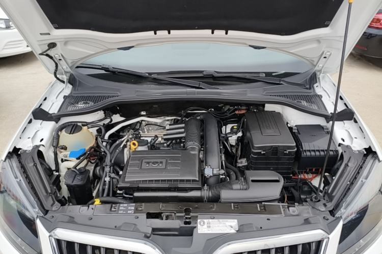 Used Skoda Yeti 2017 TSI280 DSG Advanced Edition Engine Bay