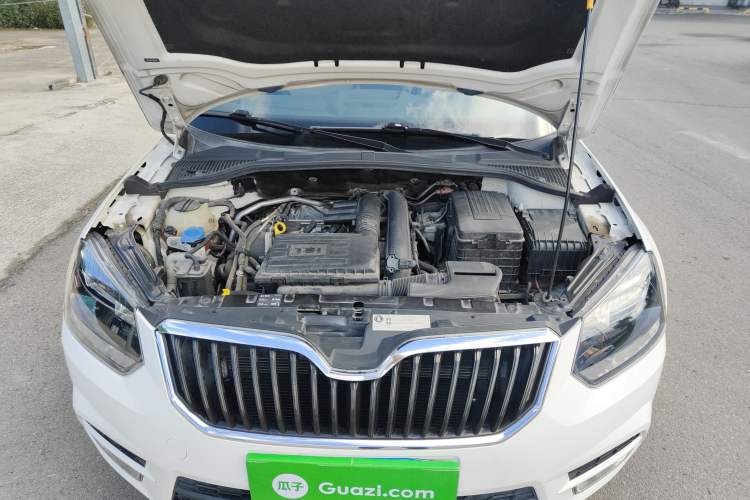 Used Skoda Yeti 2017 TSI280 DSG Advanced Edition Engine Bay