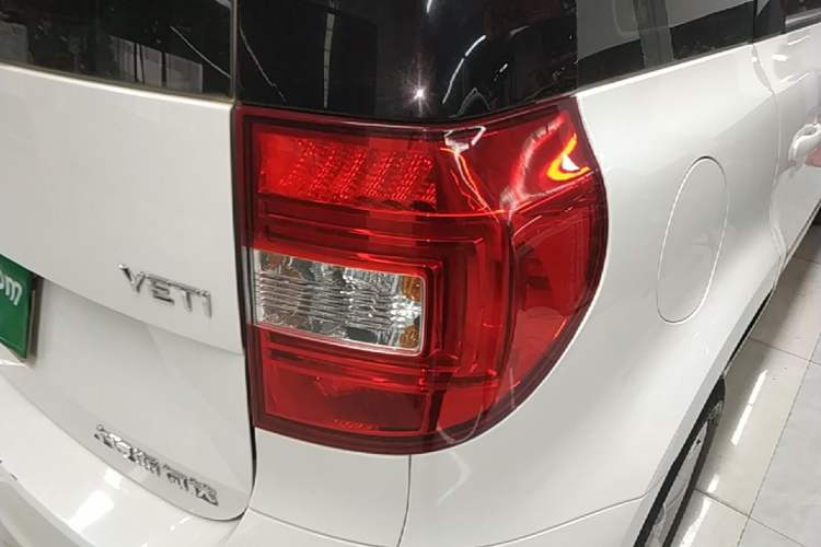 Used Skoda Yeti 2017 TSI280 DSG Advanced Edition Exterior 3