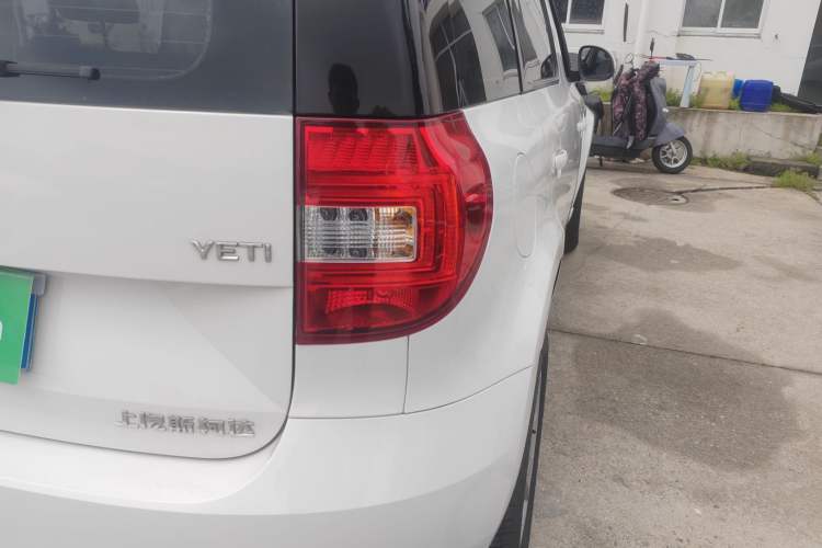 Used Skoda Yeti 2017 TSI280 DSG Advanced Edition Exterior 3