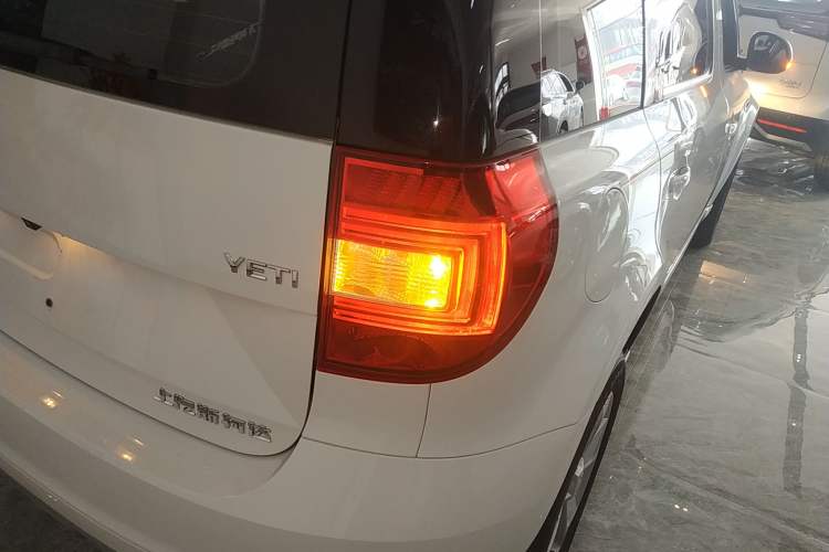 Used Skoda Yeti 2017 TSI280 DSG Advanced Edition Exterior 3