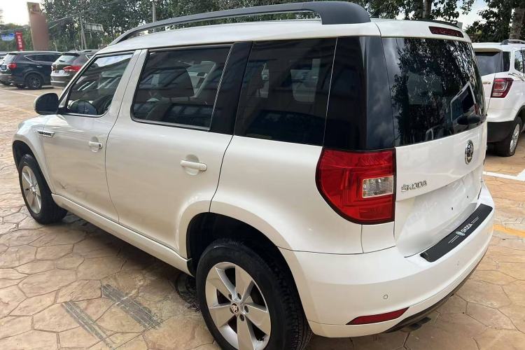 Used Skoda Yeti 2017 TSI280 DSG Car Enjoy Brothers Edition Exterior 3