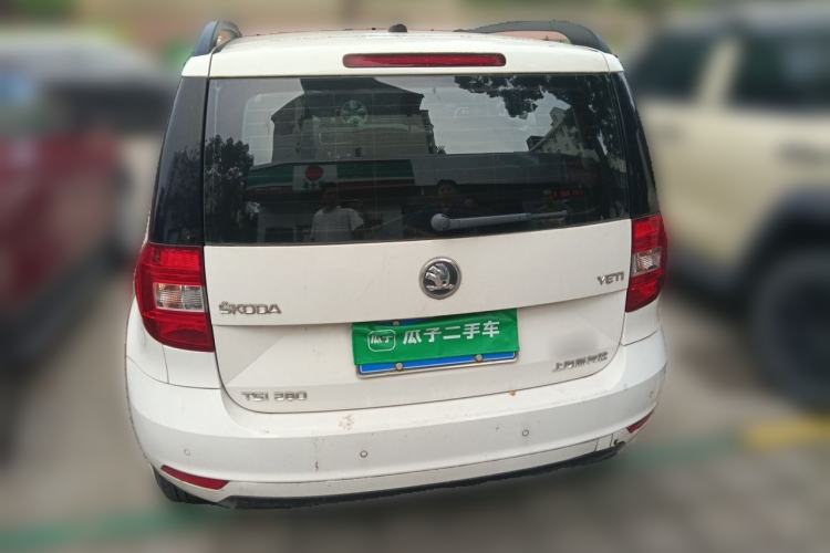 Used Skoda Yeti 2017 TSI280 DSG Car Enjoy Brothers Edition Exterior 4
